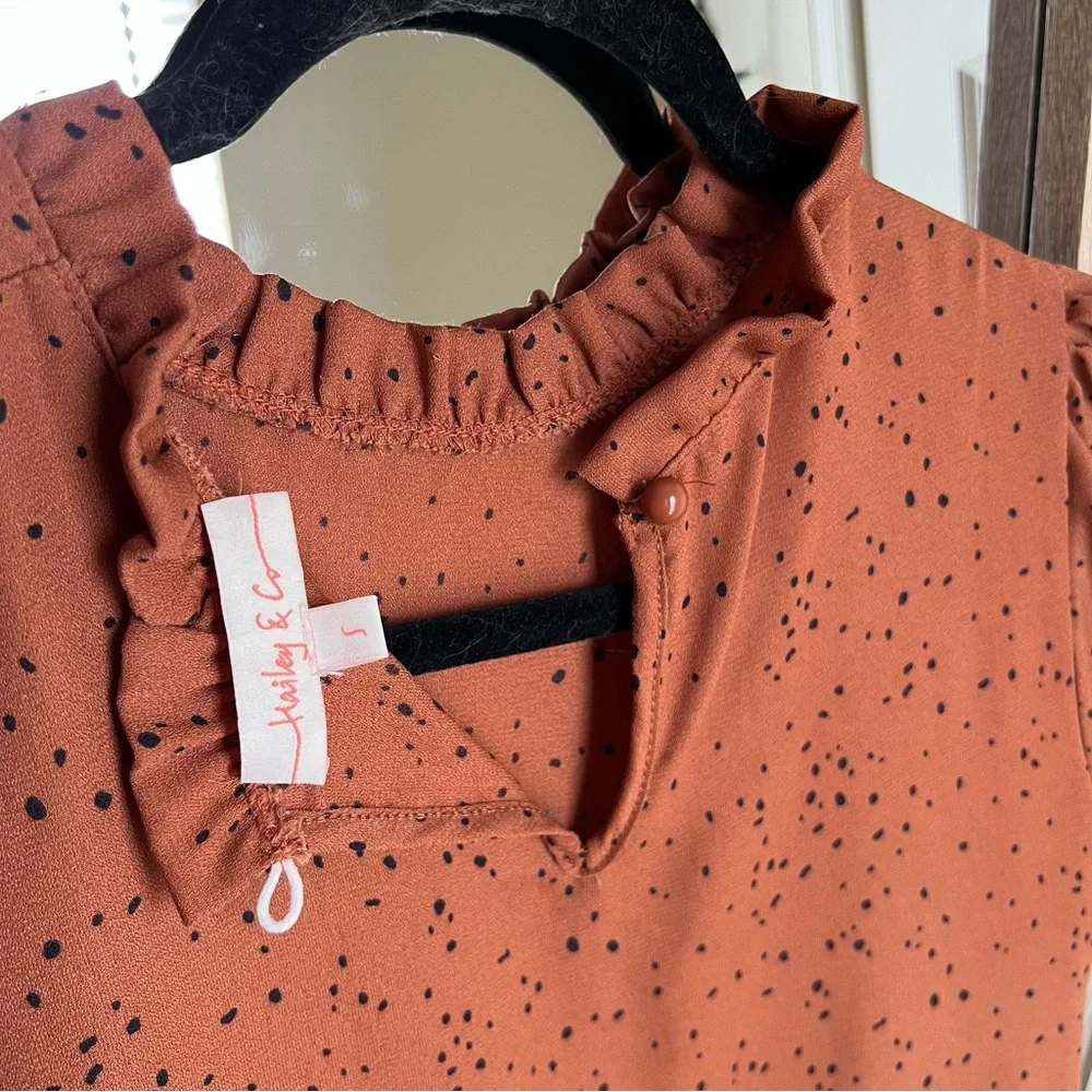 Hailey & Co Blouse - Picture 5 of 6